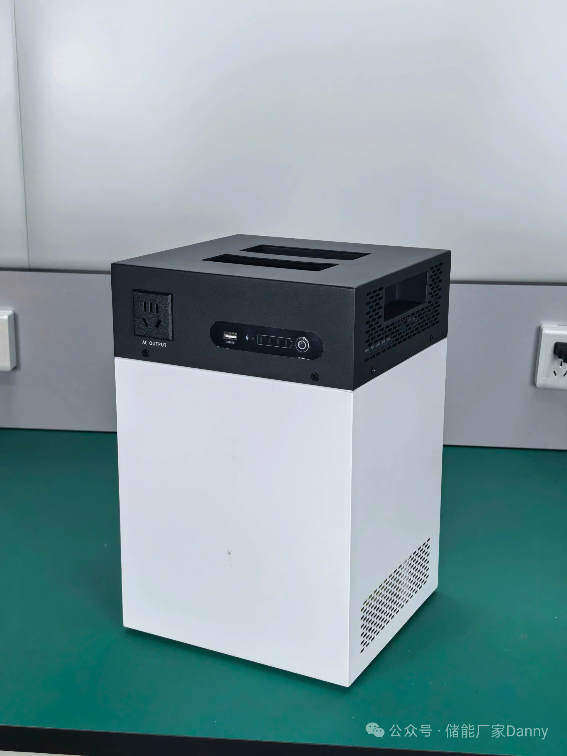 Portable All-in-One Energy Storage System (500W–1000W / 1kWh–2kWh) - Ảnh 3